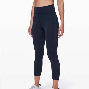 Lululemon In Movement Crop Leggings 23” Size 6